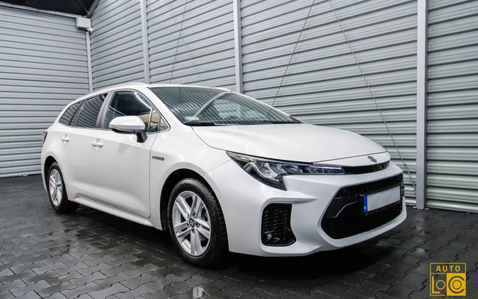 Toyota Corolla cena 93888 przebieg: 57000, rok produkcji 2020 z Boguchwała małe 596